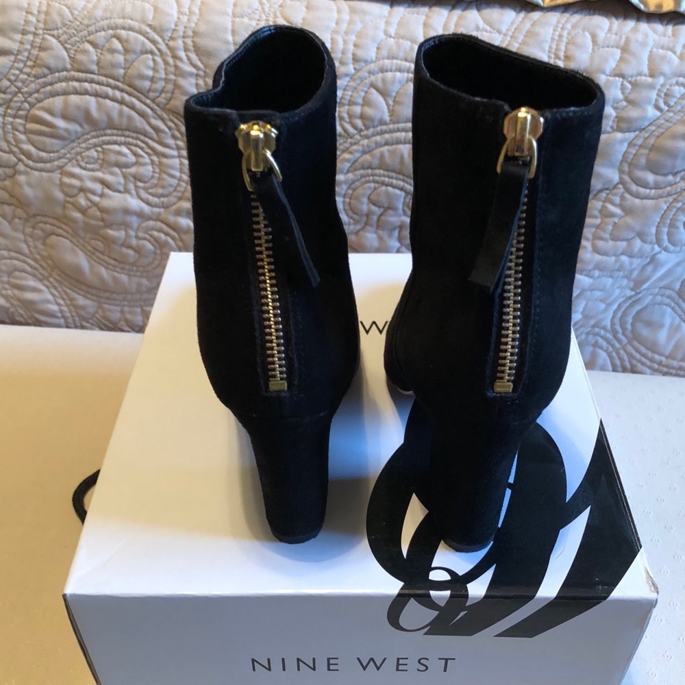 Nine West women’s boots size 6
